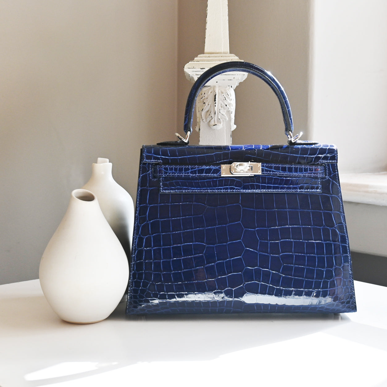 Hermès Kelly 25cm Bleu Saphir Shiny Croc PHW
