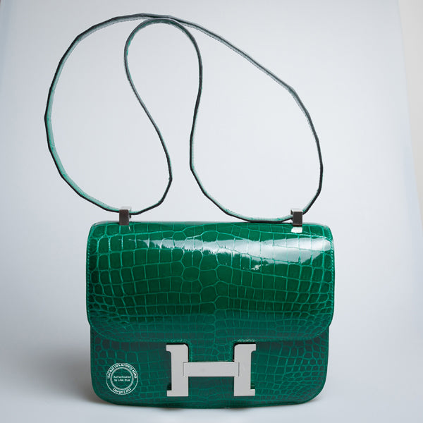 Hermès Constance 24m Vert Emeraude Shiny Croc PHW