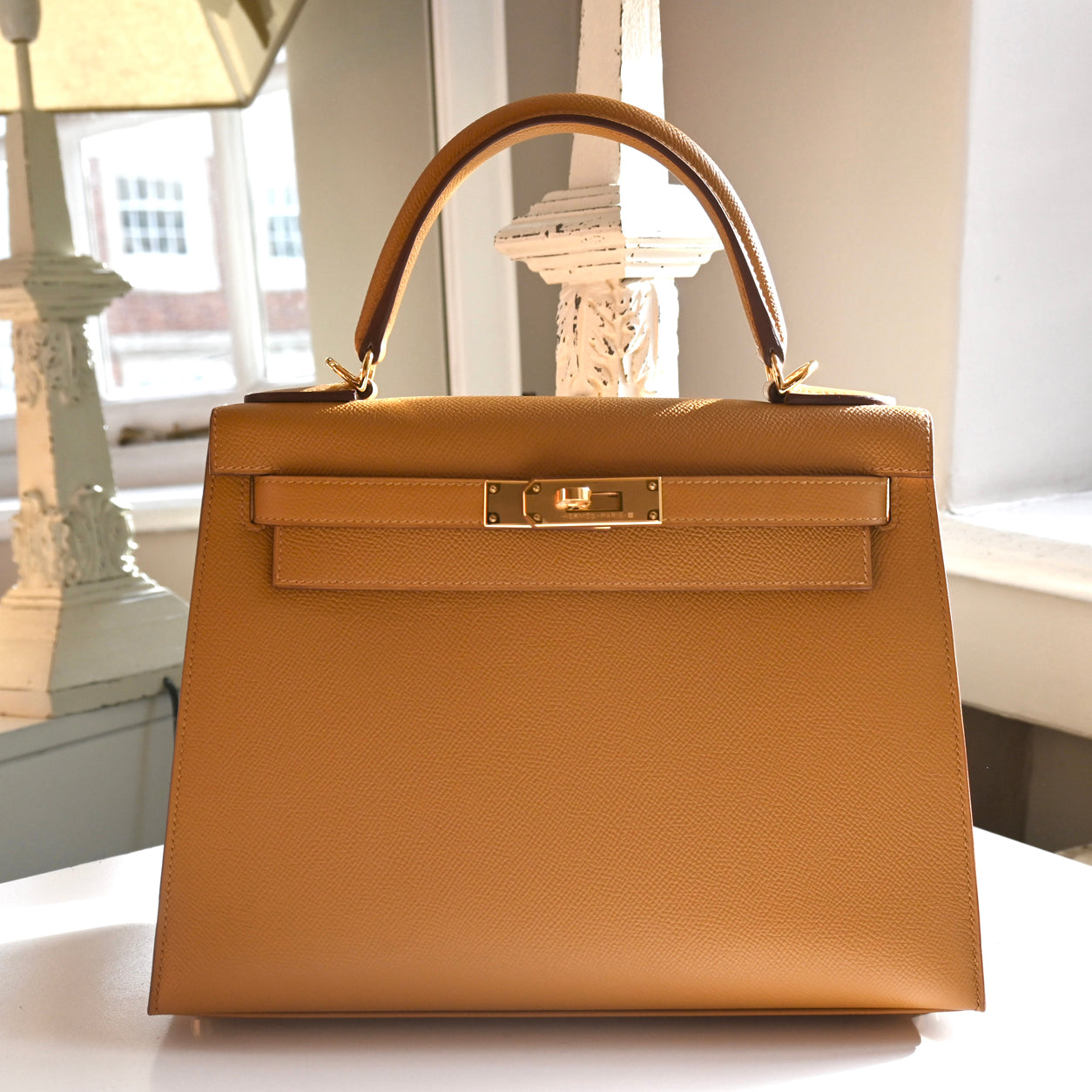Hermès Kelly 28cm Sesame Epsom GHW