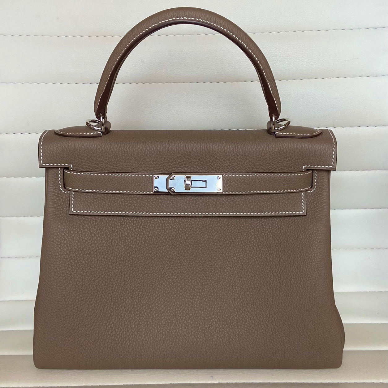 Hermès Kelly 28cm Etoupe Togo PHW