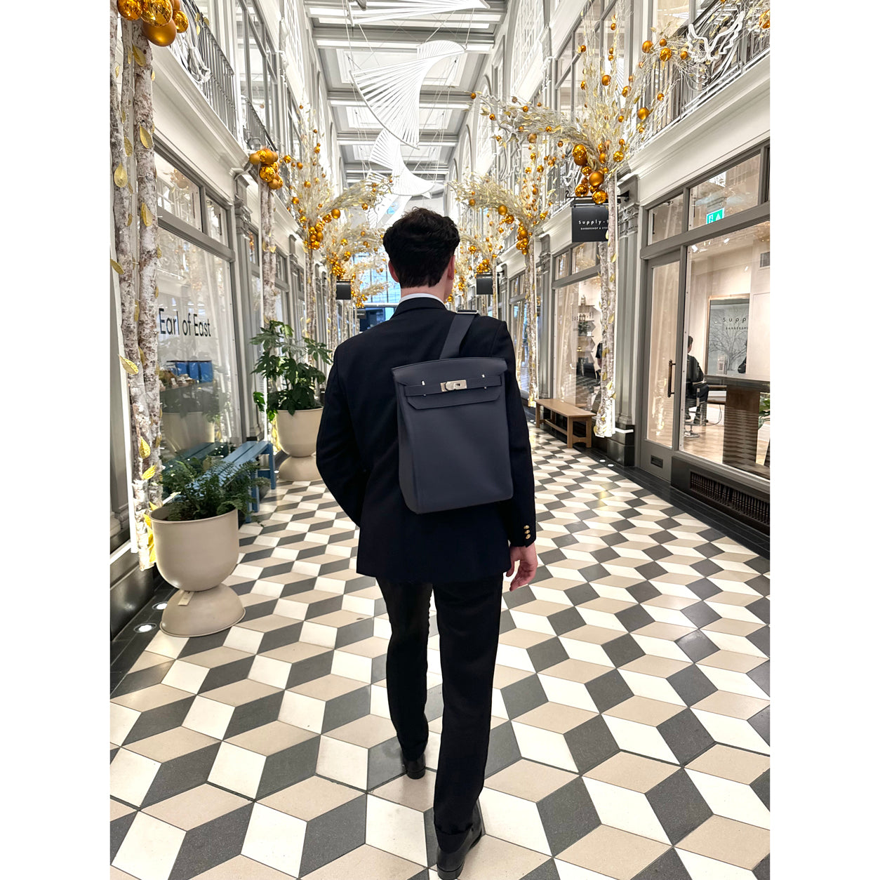 Hermès Hac A Dos 36cm Bleu Nuit Togo PHW