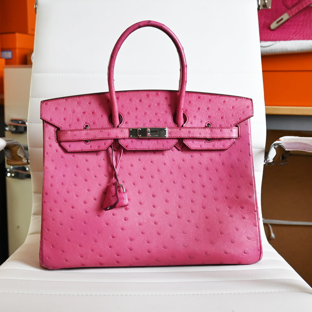 Hermès Birkin 35cm Fuchsia Birkin Ostrich PHW - Preloved