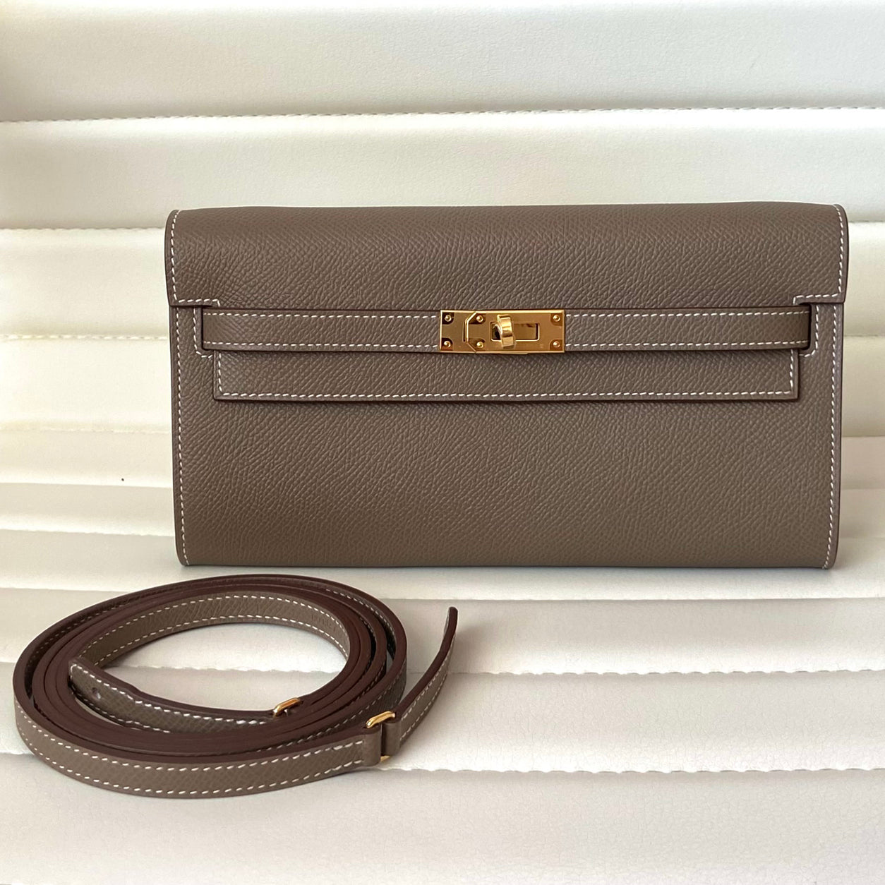 Hermès Kelly Wallet to Go Etoupe Epsom GHW