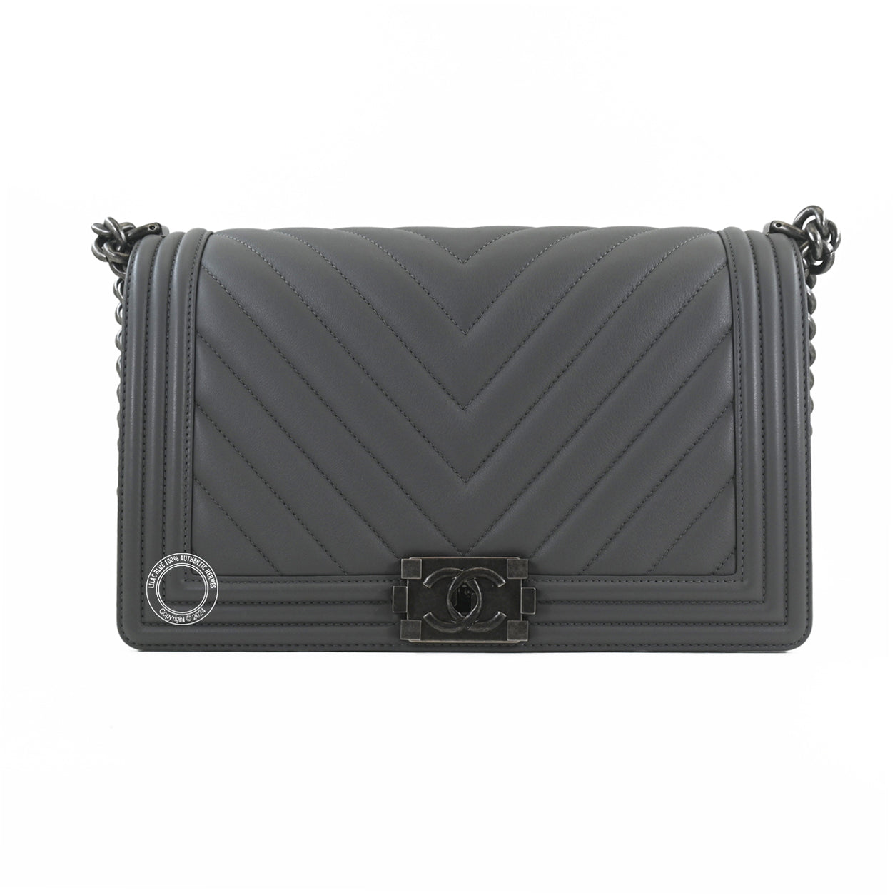 Chanel Boy Bag Grey Chevron Calfskin Ruthenium - Preloved