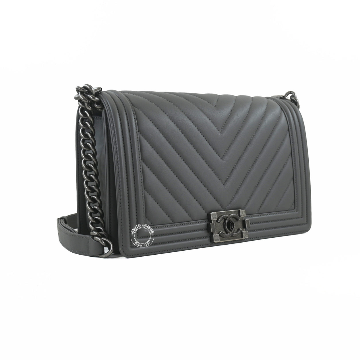 Chanel Boy Bag Grey Chevron Calfskin Ruthenium - Preloved