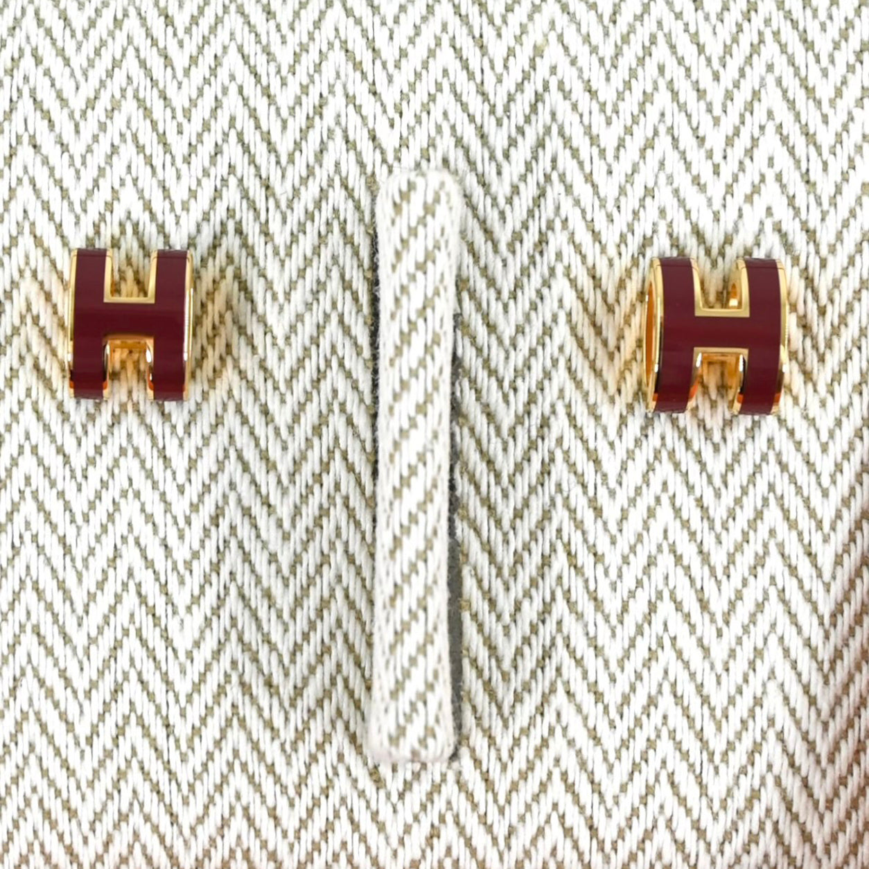 Hermes Mini Pop H Earrings. Bordeaux/Gold
