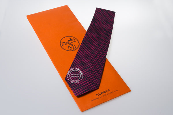 Hermès Tie H Enchaine. Fuschia, Marine