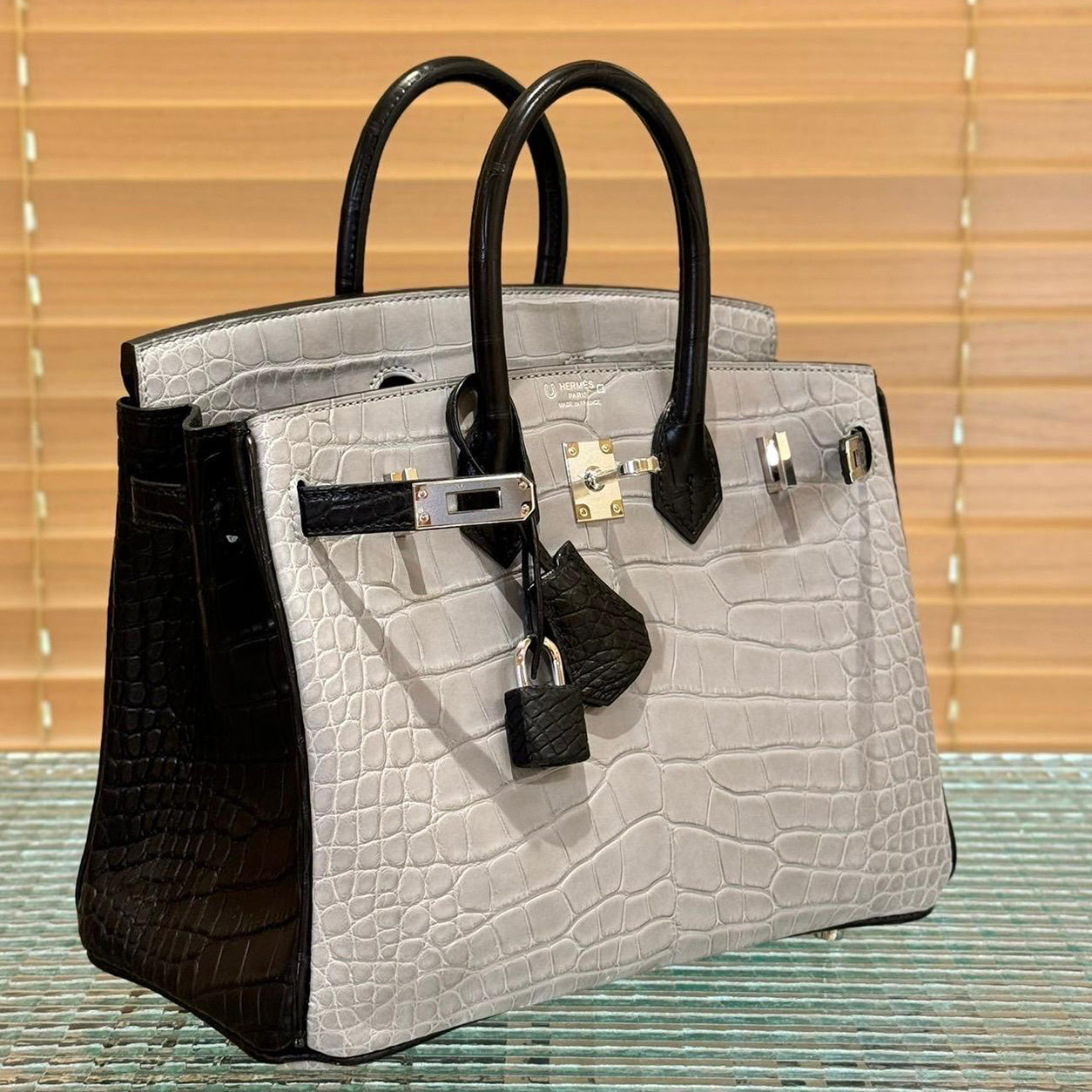 Hermès Birkin 25cm Gris Perle/Black Matte Alligator PHW