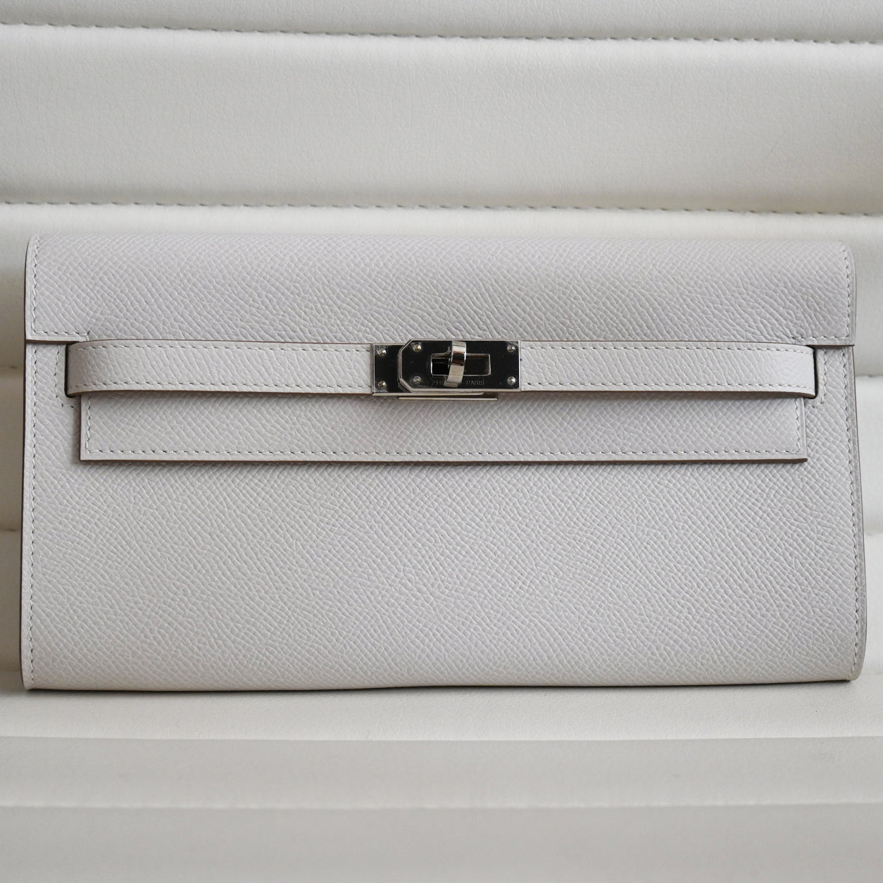 Hermès Kelly 20cm Wallet To Go Gris Pale Epsom PHW