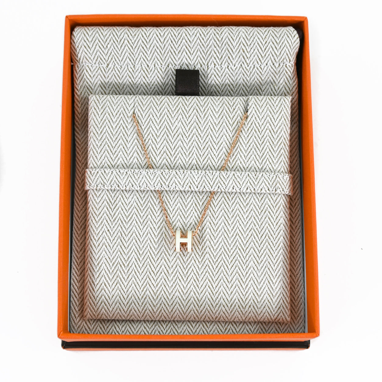 Hermes Mini Pop H Necklace. White/Gold