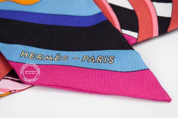 Hermès Twilly Coaching. Fuschia, Turquoise & Black - Preloved